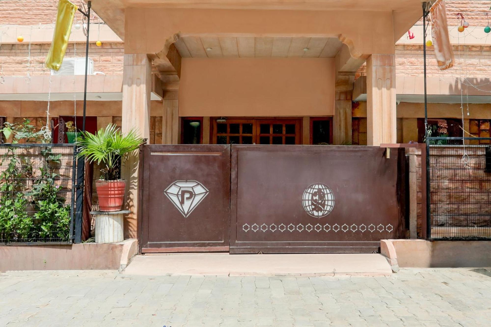 Super Collection O Rai Ka Bagh Near Railway Station Formerly Pioneer Plaza Jodhpur  Exterior photo